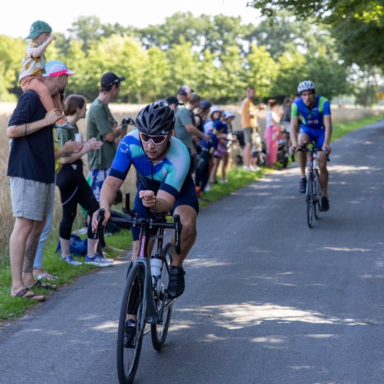 Radfahrer beim Kanal-Cup. Radfahrer beim Kanal-Cup.