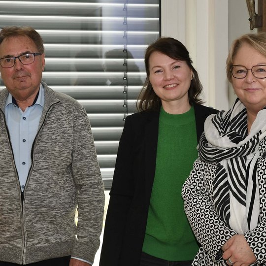 Josef Thöle mit den Referentinnen Irene Prinz und Martina Niermann.