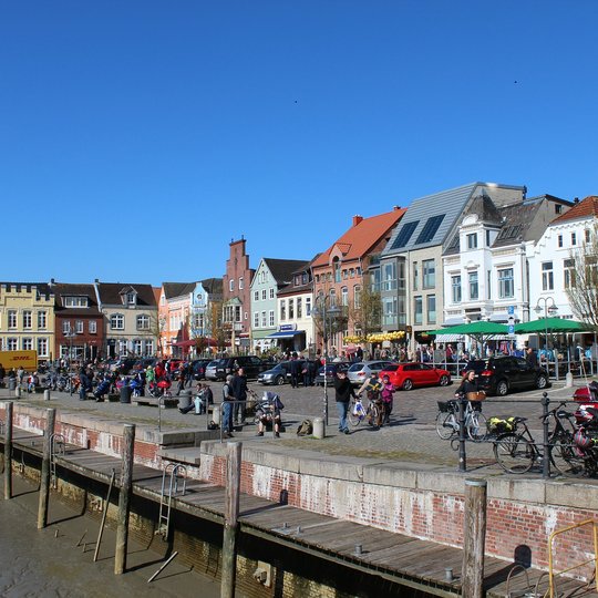 Eine von vielen Stationen der Bus- und Radtour: Husum. Foto: Pixabay