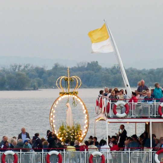 Schiffsprozession auf dem Bodensee. Foto: Gebetsstätte Wigratzbad