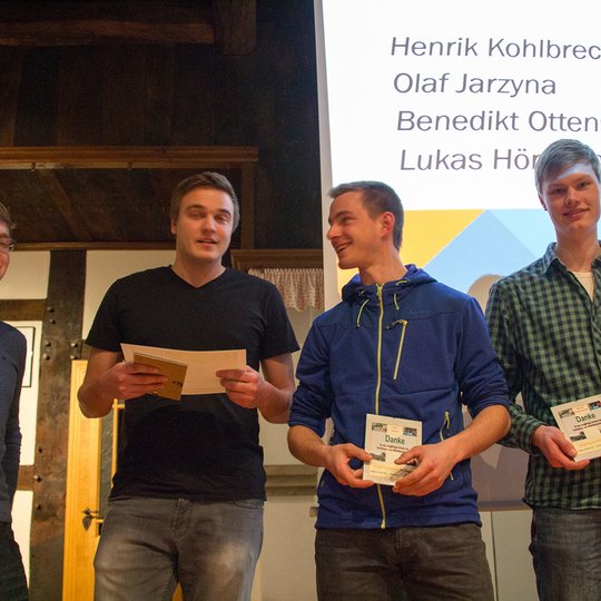 Lukas Hörnschemeyer, Benedikt Ottens, Olaf Jarzyna und Henrik Kohlbrecher dürfen sich auf einen Besuch eines Bundesligaspiels ihrer Wahl freuen.